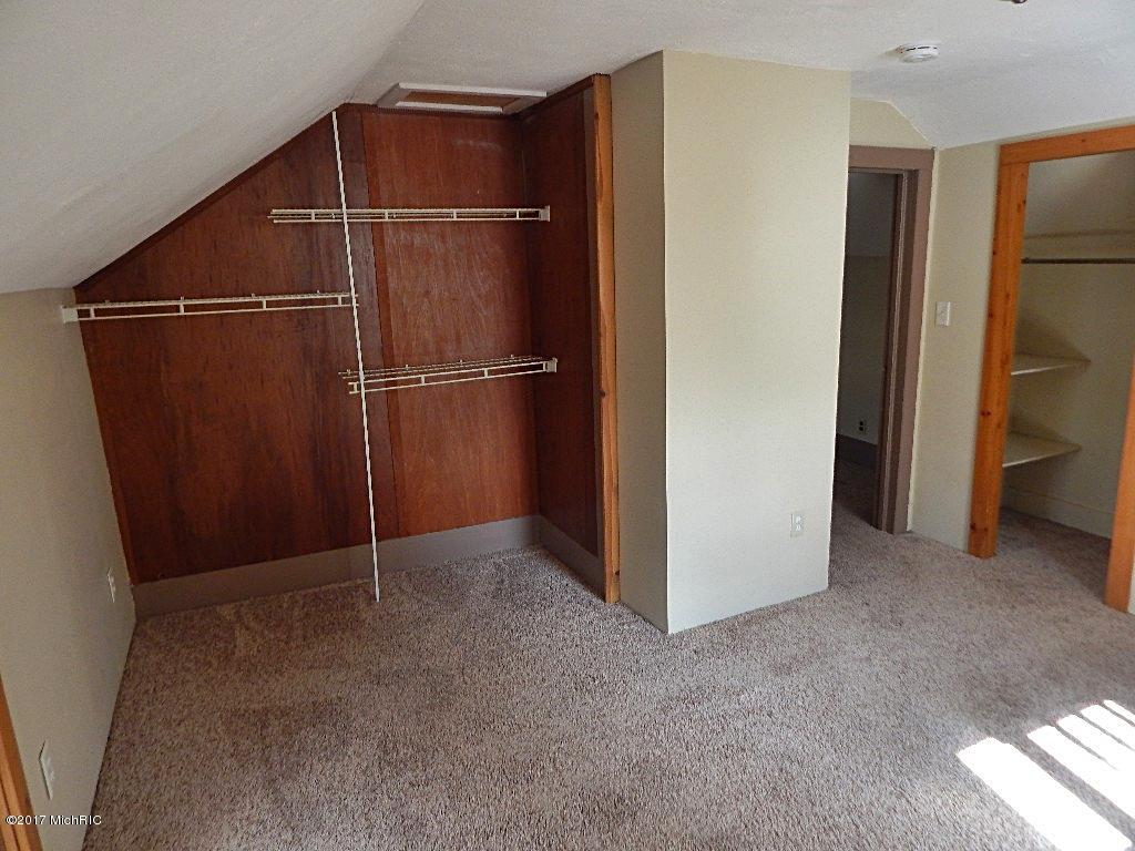 104 E State St, Grant, MI 49327 photo 30