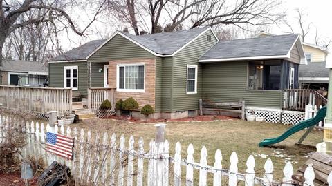 206 N First St, Edmore, MI 48829 photo 2