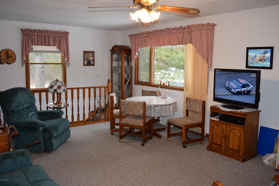 191 E 14 Mile Rd, Bitely, MI 49309 photo 25