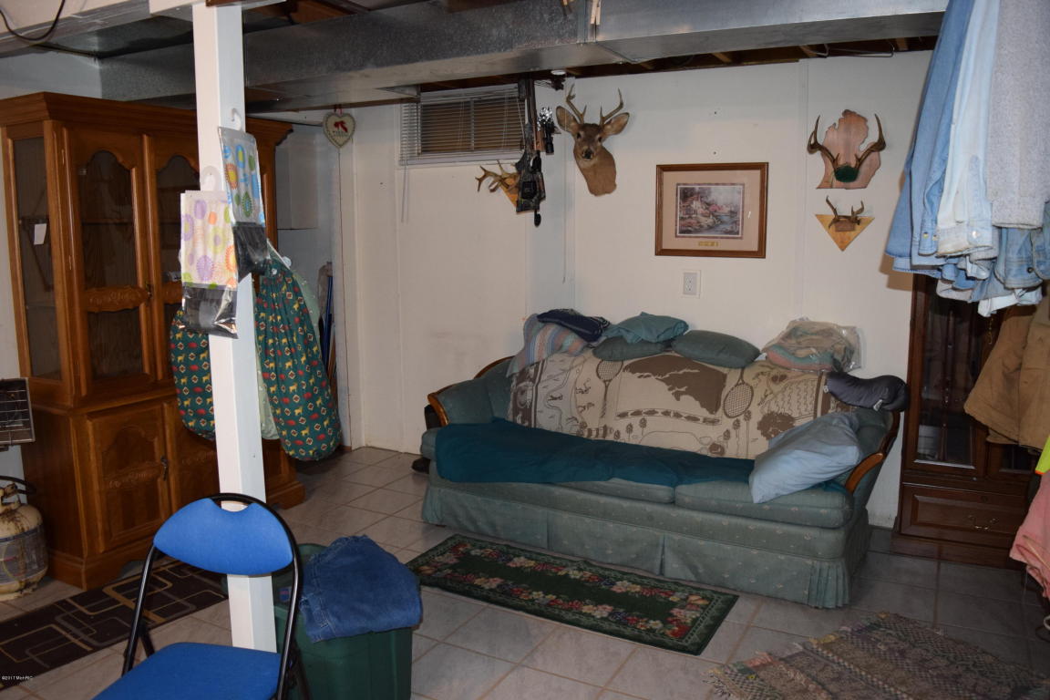 191 E 14 Mile Rd, Bitely, MI 49309 photo 31