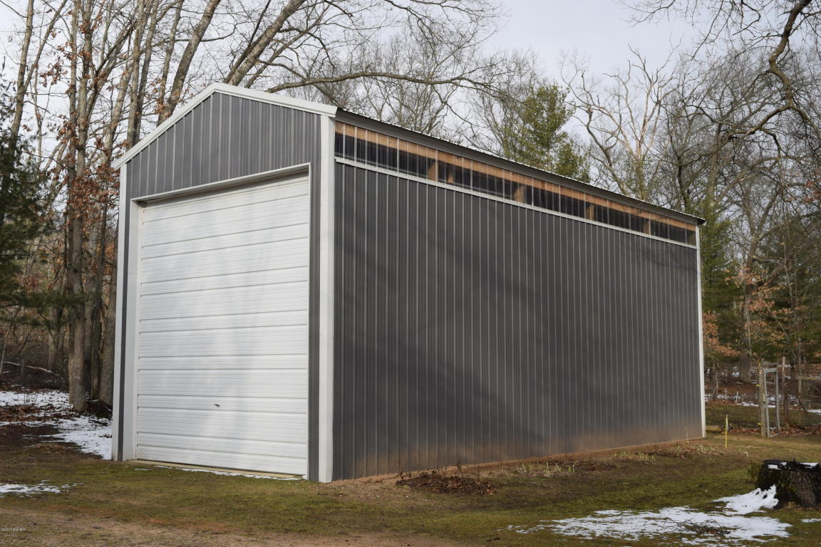 191 E 14 Mile Rd, Bitely, MI 49309 photo 9