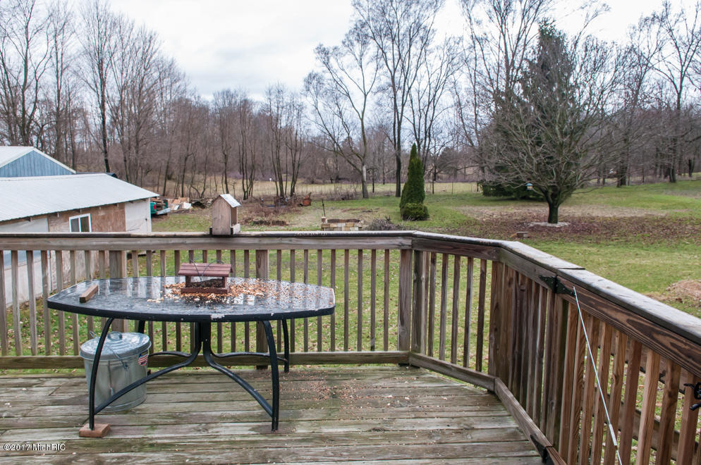 944 9th St, Plainwell, MI 49080 photo 22