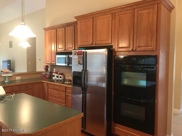 5720 Simonelli Rd, Whitehall, MI 49461 photo 7