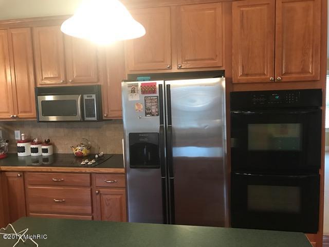 5720 Simonelli Rd, Whitehall, MI 49461 photo 9