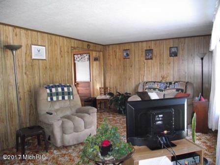 6087 E Hansen Rd, Custer, MI 49405 photo 6