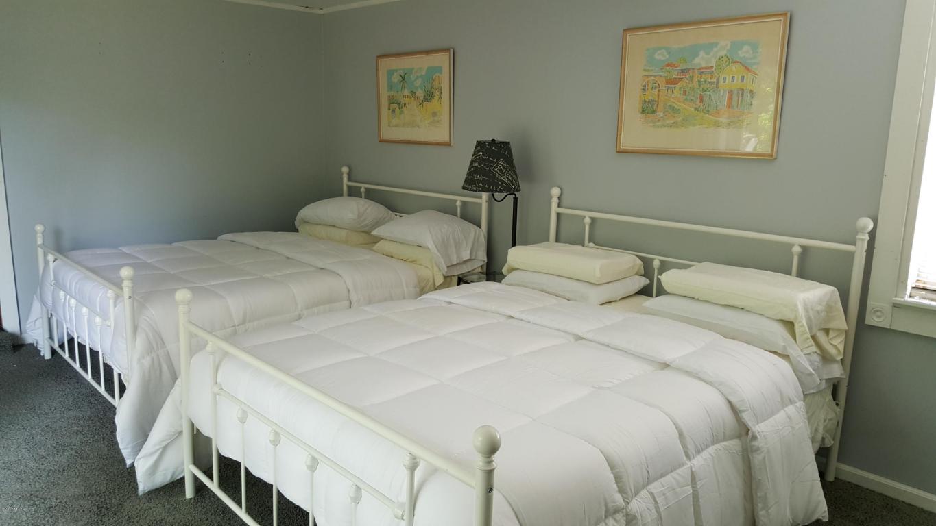 3214 S Walnut Ave, White Cloud, MI 49349 photo 10
