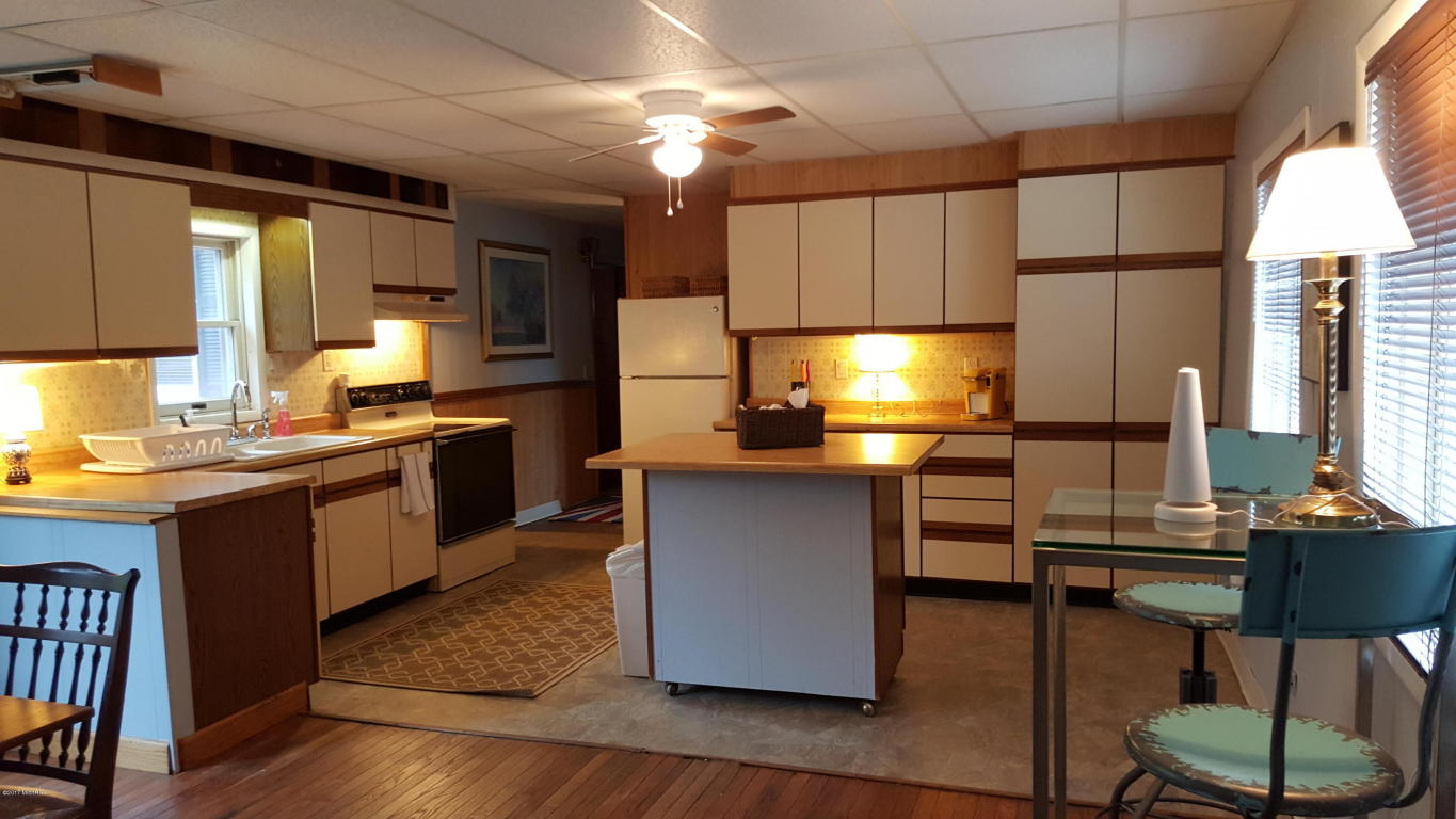 3214 S Walnut Ave, White Cloud, MI 49349 photo 13