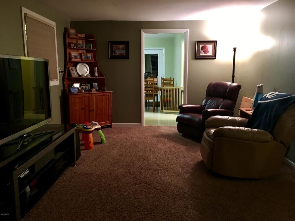 452 E Gardner St, Sparta, MI 49345 photo 12