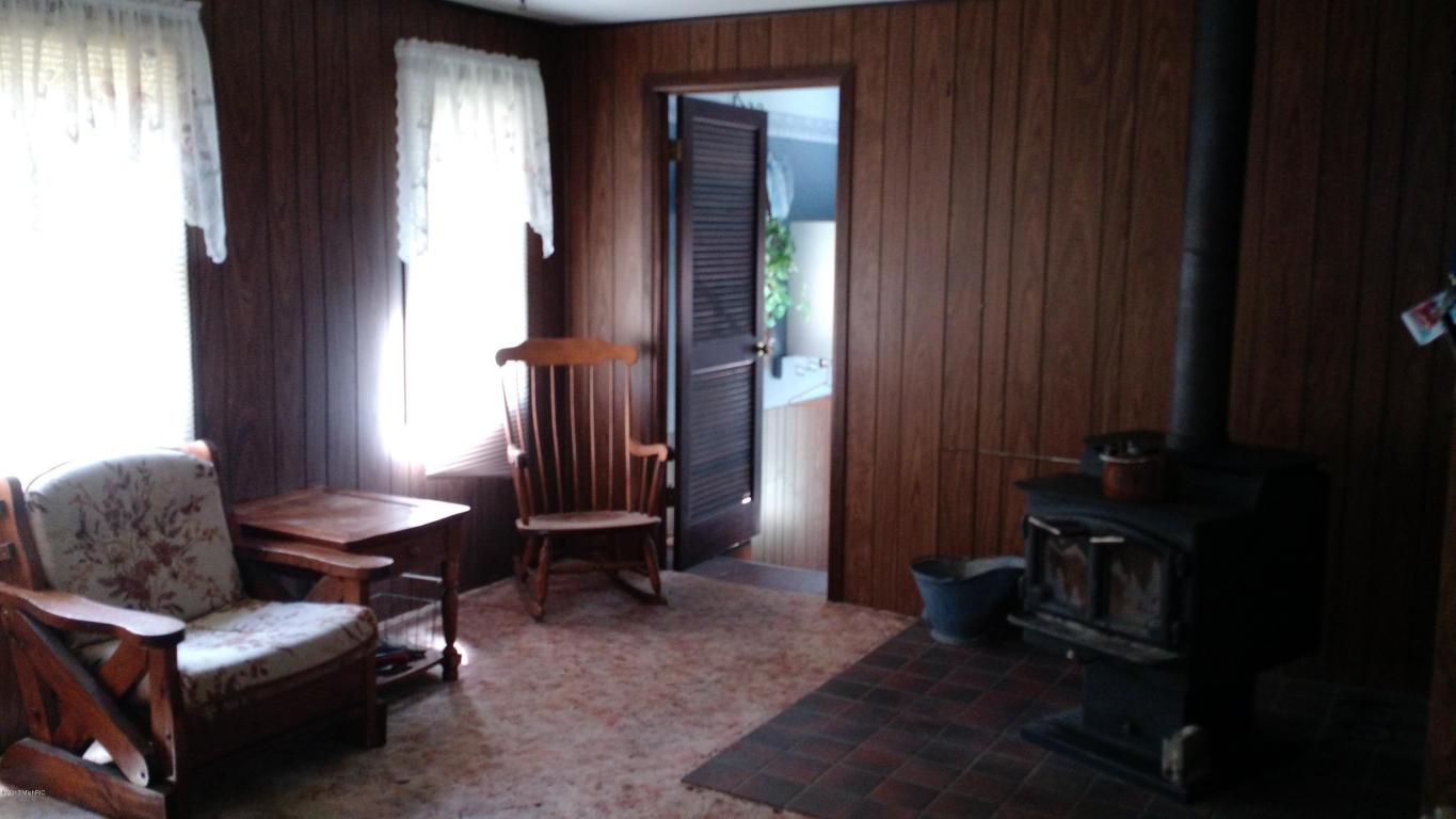 8700 E 16th, White Cloud, MI 49349 photo 10