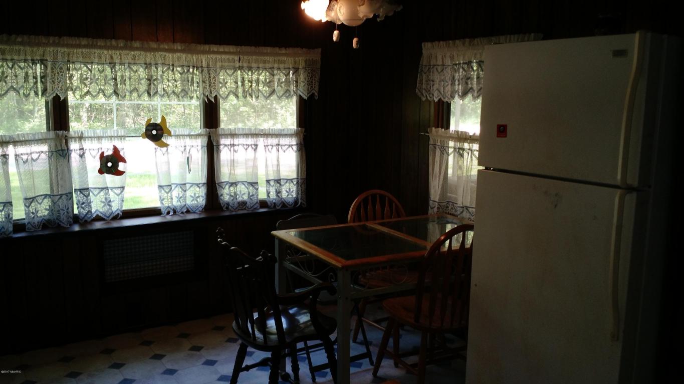 8700 E 16th, White Cloud, MI 49349 photo 9