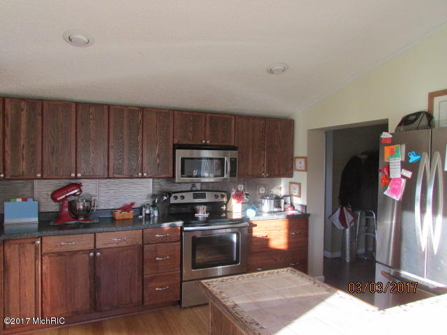 446 Block Rd, Coldwater, MI 49036 photo 14