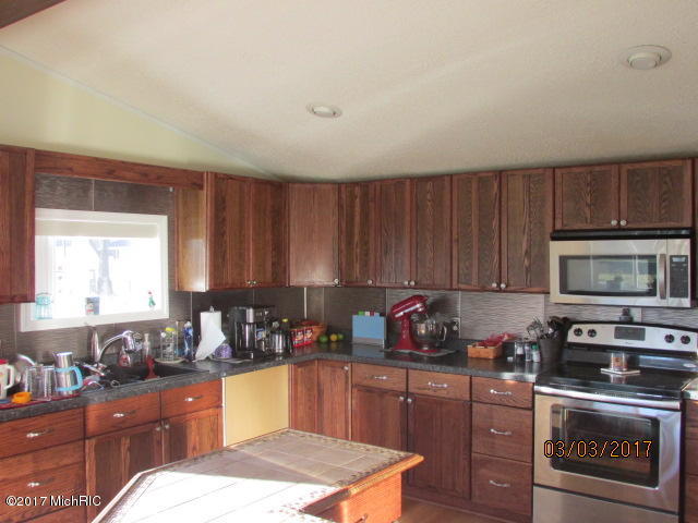 446 Block Rd, Coldwater, MI 49036 photo 15