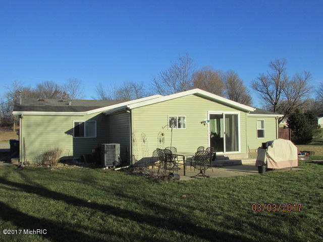 446 Block Rd, Coldwater, MI 49036 photo 5