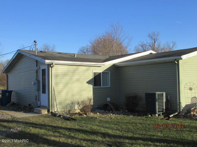 446 Block Rd, Coldwater, MI 49036 photo 8