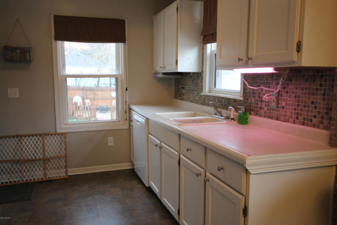 314 E Thomas, Parchment, MI 49004 photo 9