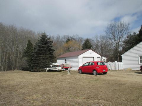 1435 E James, White Cloud, MI 49349 photo 28