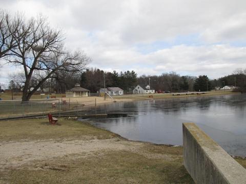 1435 E James, White Cloud, MI 49349 photo 40