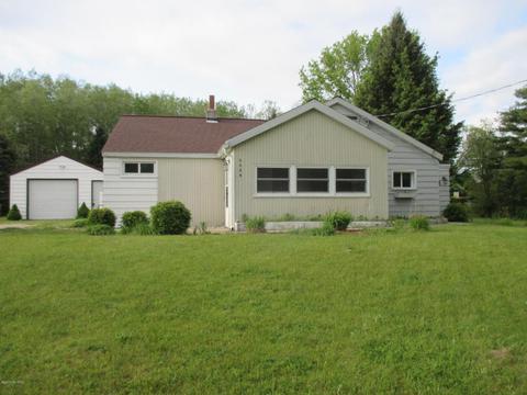 1435 E James, White Cloud, MI 49349 photo 2