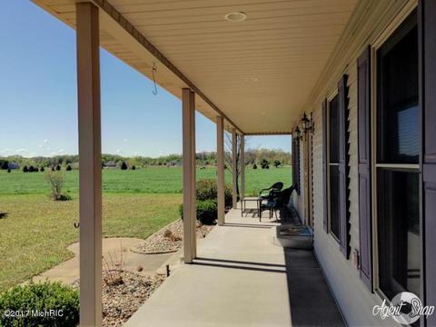 14892 Range Line Rd, Buchanan, MI 49107 photo 3