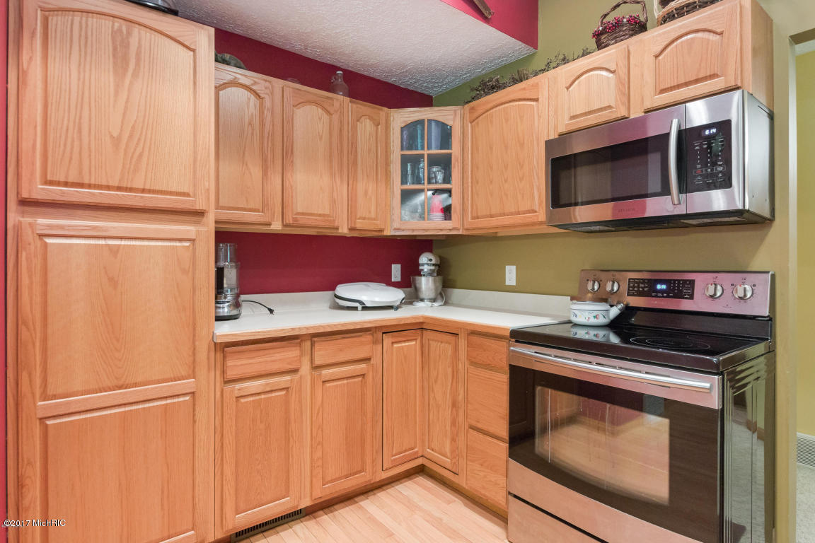 5131 W Bard Rd, Whitehall, MI 49461 photo 3
