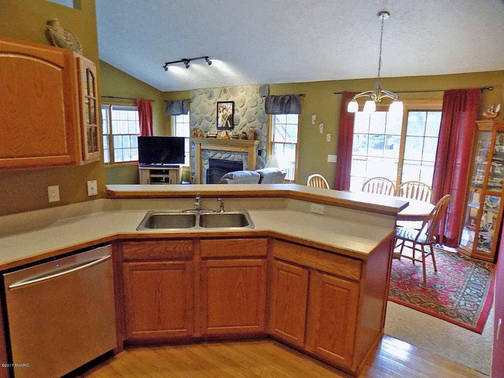 5131 W Bard Rd, Whitehall, MI 49461 photo 5