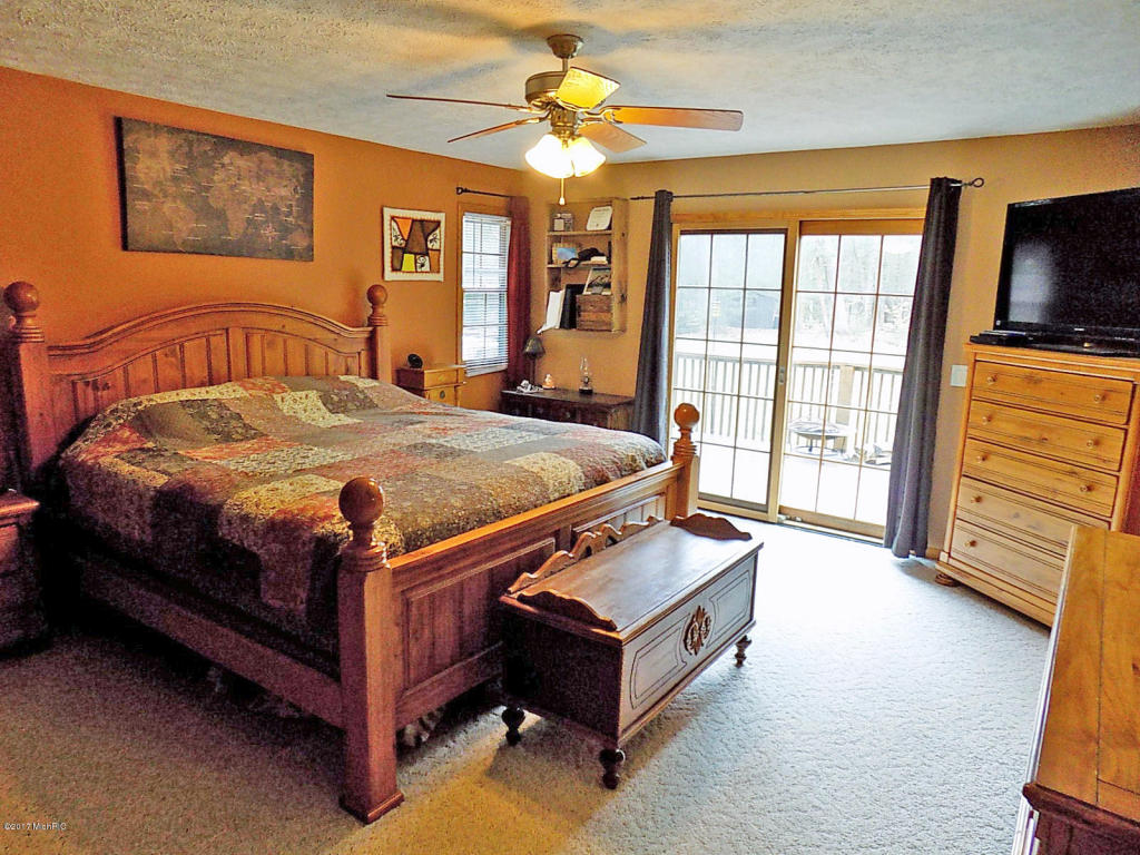 5131 W Bard Rd, Whitehall, MI 49461 photo 11