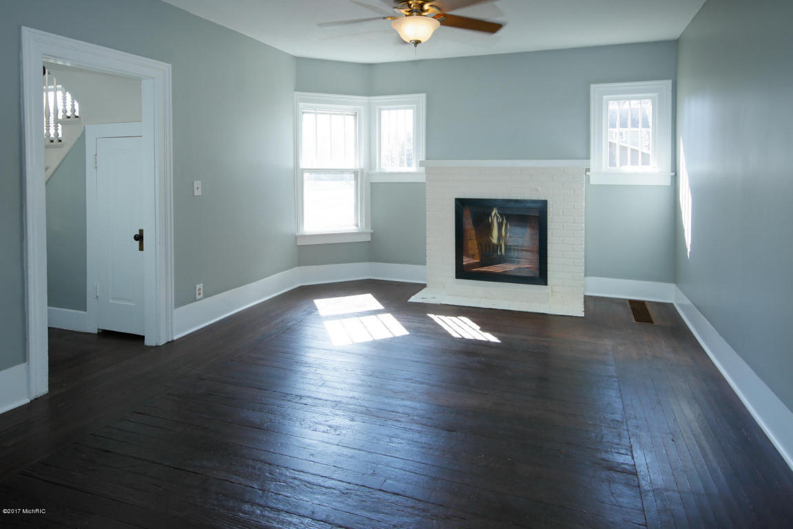 616 N Main St, Three Rivers, MI 49093 photo 6