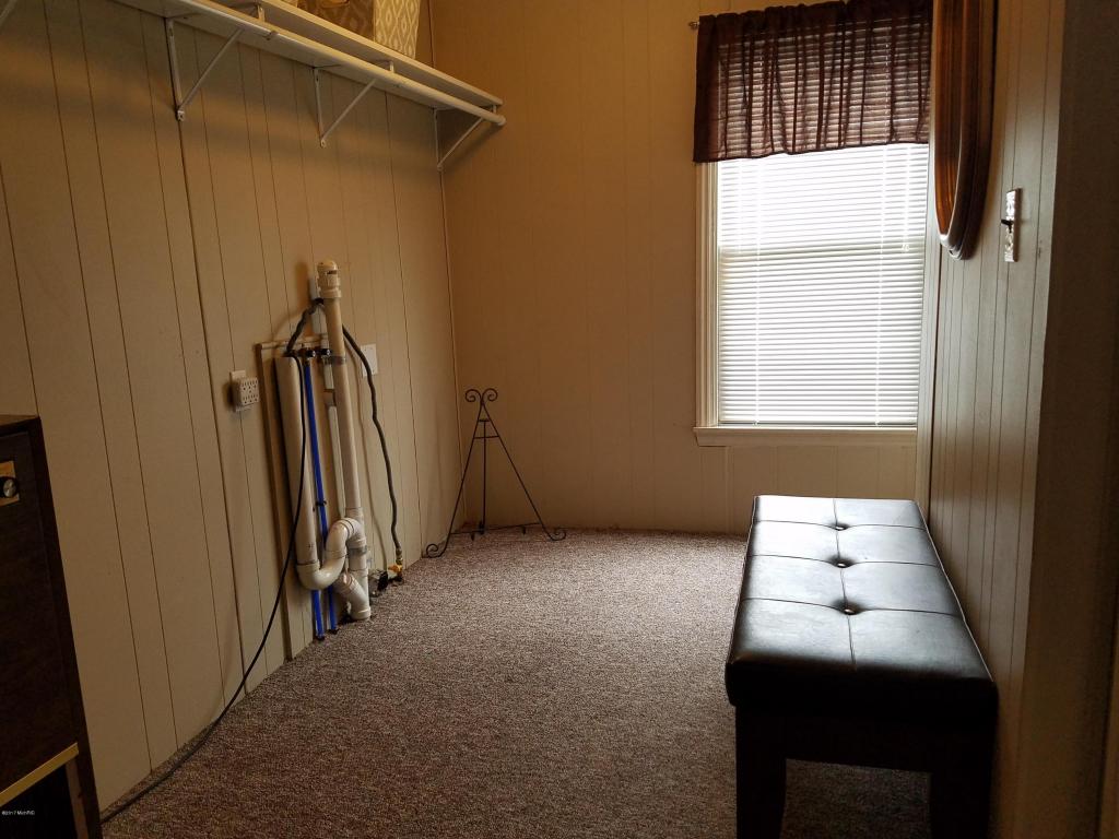 316 E Colby St, Whitehall, MI 49461 photo 21