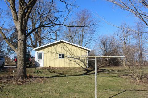 1824 W Walker Rd, Saint Johns, MI 48879 photo 3