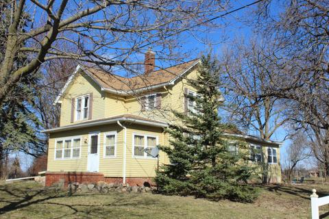 1824 W Walker Rd, Saint Johns, MI 48879 photo 1