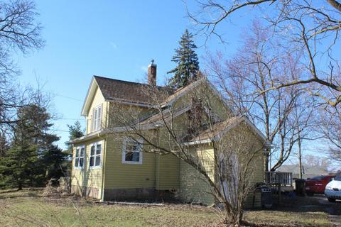 1824 W Walker Rd, Saint Johns, MI 48879 photo 2