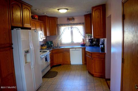 4888 E Bippley Rd, Sunfield, MI 48890 photo 6