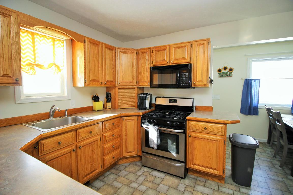 50042 Chamberlain Rd, Marcellus, MI 49067 photo 6