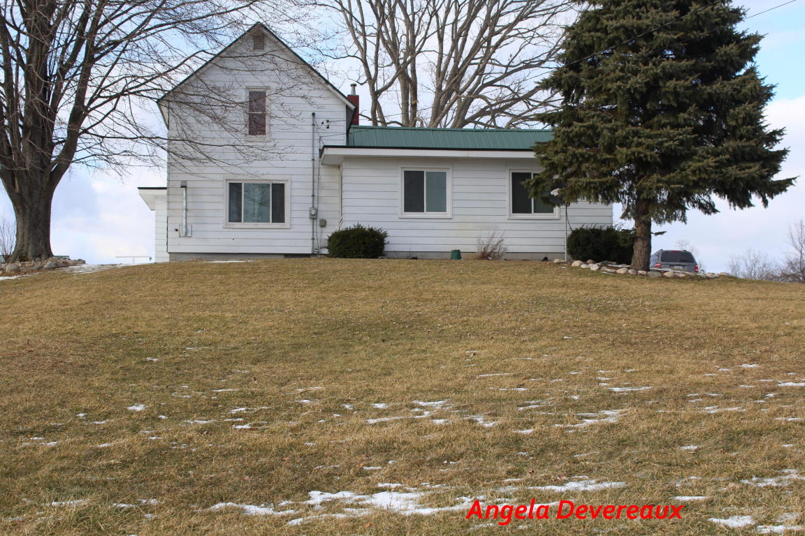 2024 W Sidney Rd, Sidney, MI 48885 photo 1