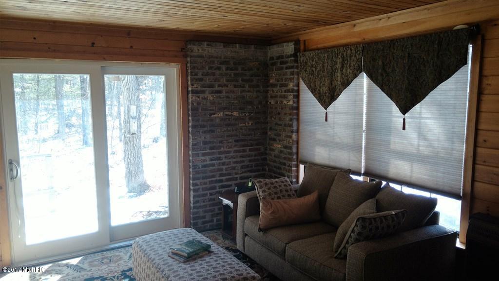 2865 W Marquette Circle Dr, Baldwin, MI 49304 photo 4