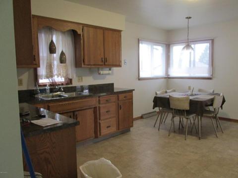 8910 E Long Lake Dr, Scotts, MI 49088 photo 9