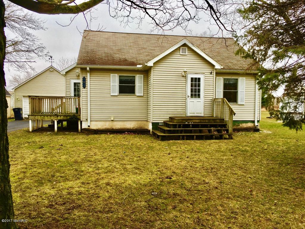105 N Front St, Grant, MI 49327 photo 2