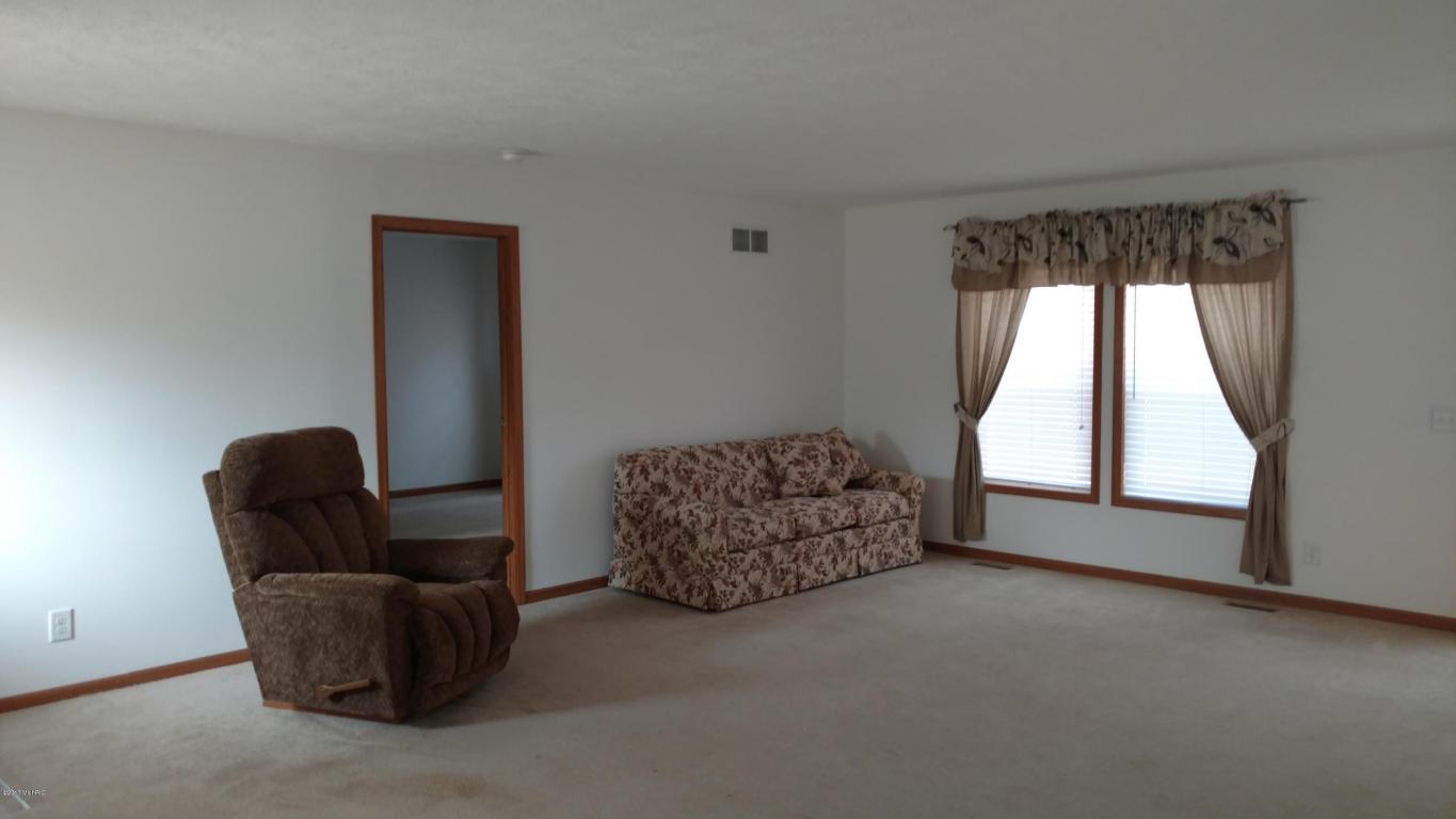 3158 Monroe Rd, Blanchard, MI 49310 photo 4