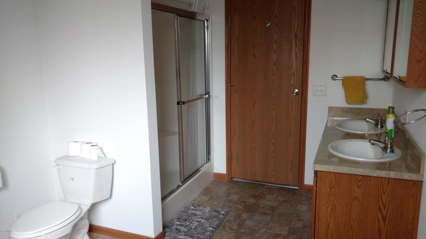 3158 Monroe Rd, Blanchard, MI 49310 photo 5
