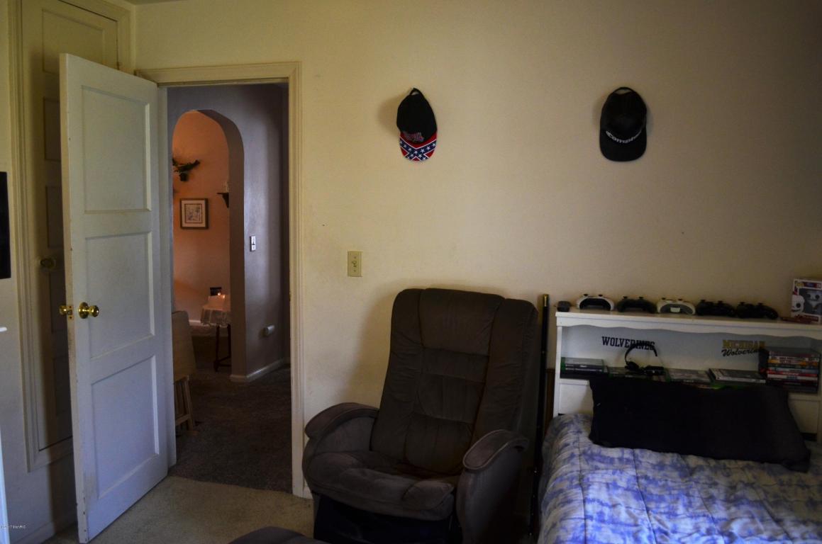 118 Dallas, Colon, MI 49040 photo 28