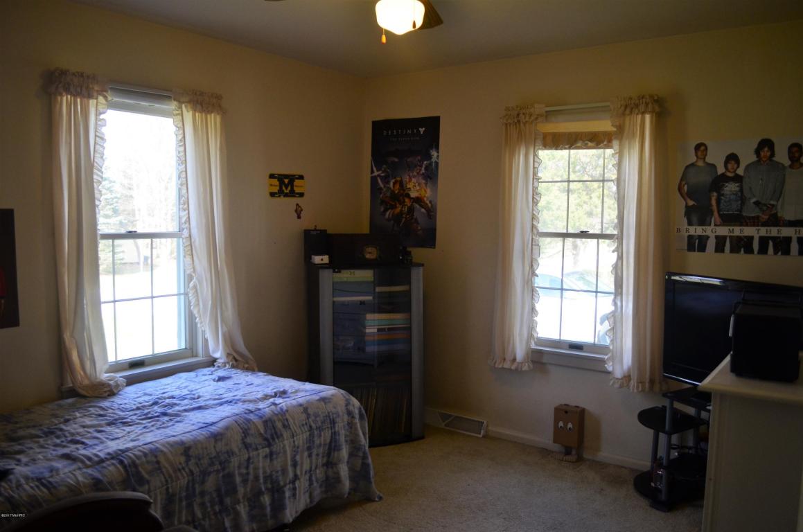 118 Dallas, Colon, MI 49040 photo 27