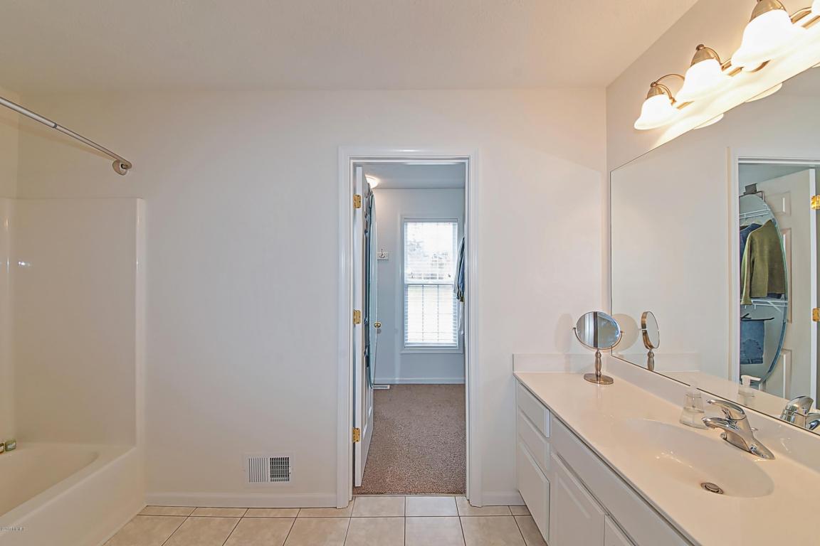 541 Upton Dr, St. Joseph, MI 49085 photo 34