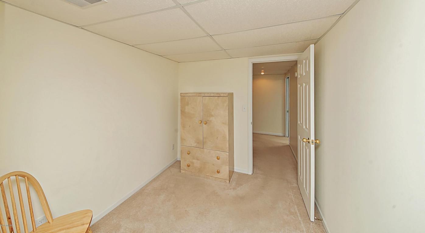 541 Upton Dr, St. Joseph, MI 49085 photo 39