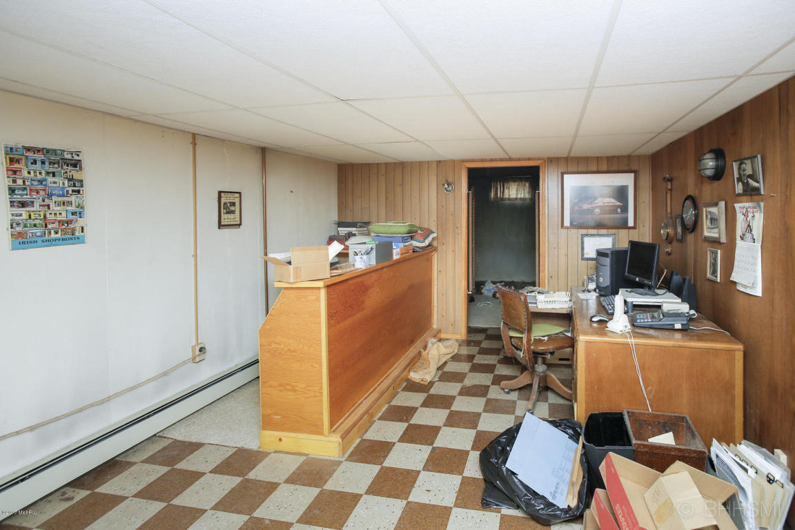 633 Hill Rd, Marshall, MI 49068 photo 22