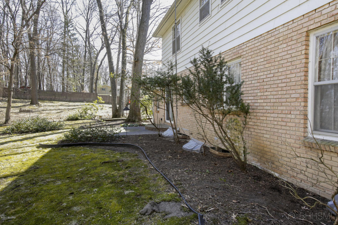 633 Hill Rd, Marshall, MI 49068 photo 25