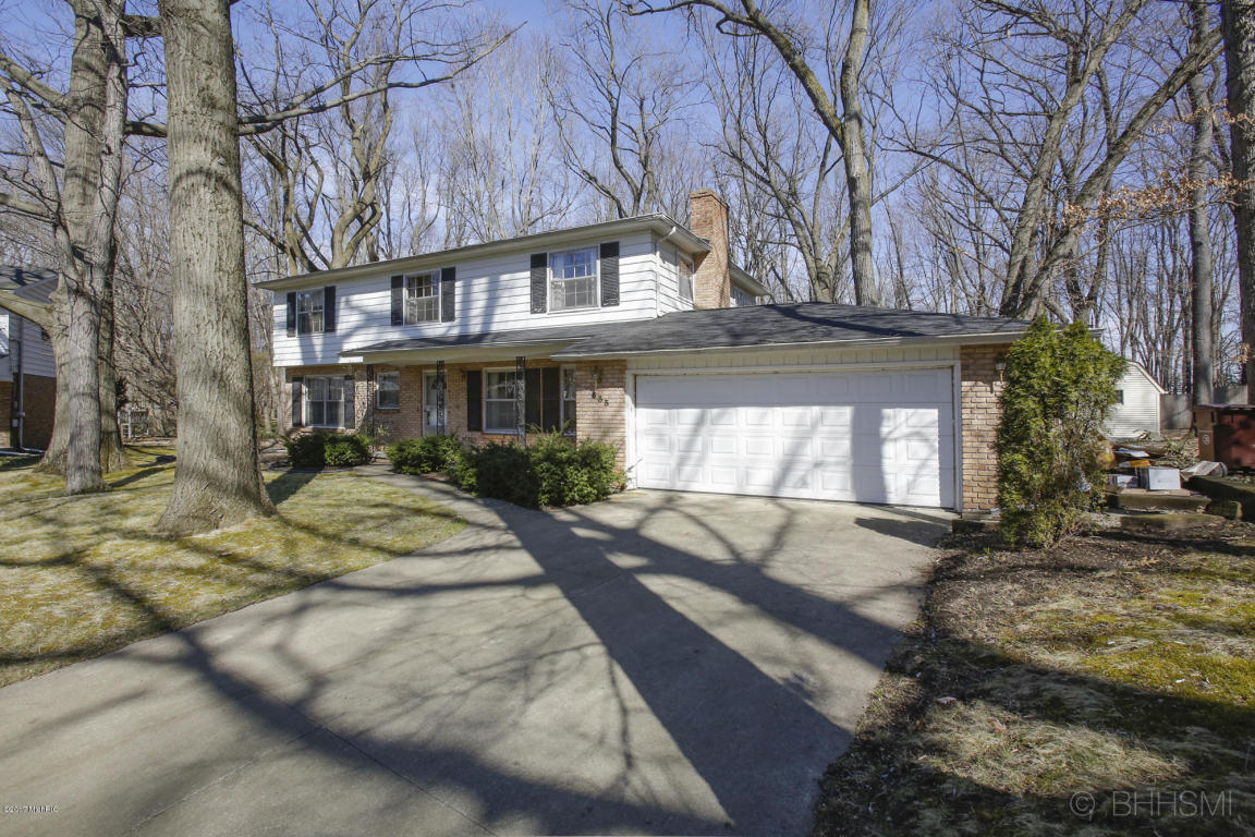 633 Hill Rd, Marshall, MI 49068 photo 2