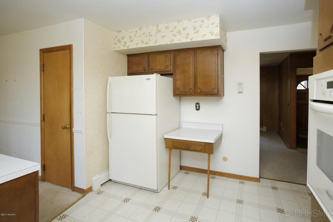 633 Hill Rd, Marshall, MI 49068 photo 7