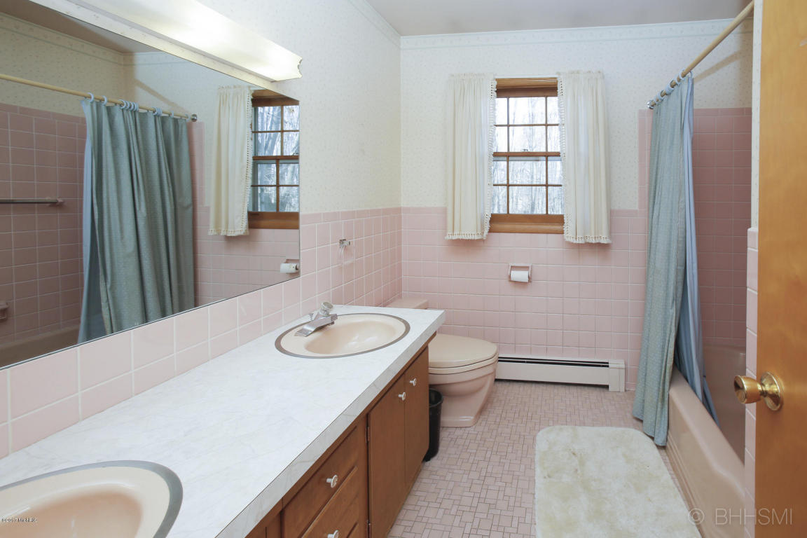 633 Hill Rd, Marshall, MI 49068 photo 19