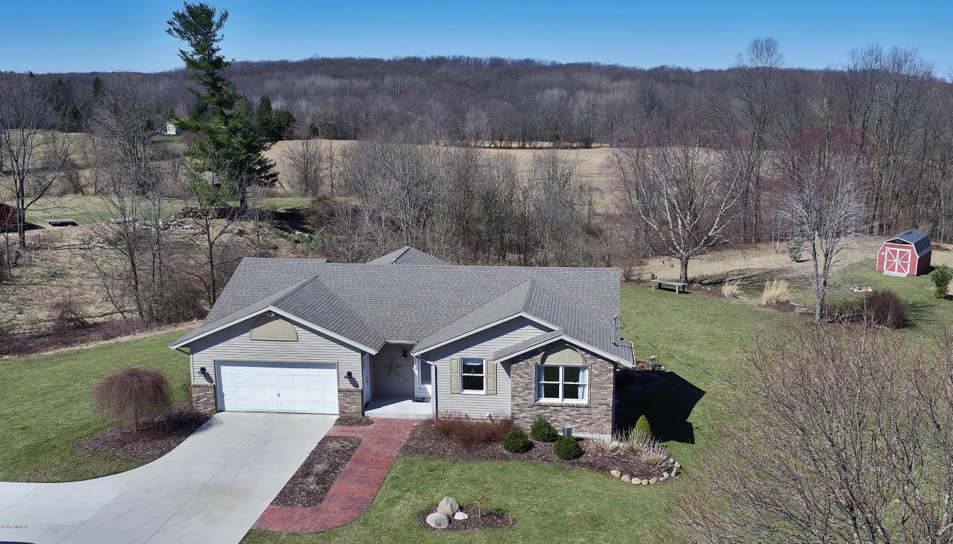 9501 28th St SE, Ada, MI 49301 photo 2