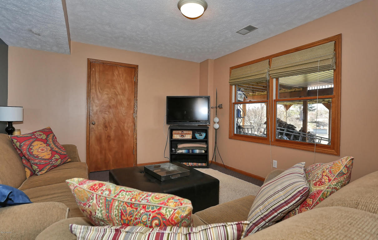 9501 28th St SE, Ada, MI 49301 photo 21